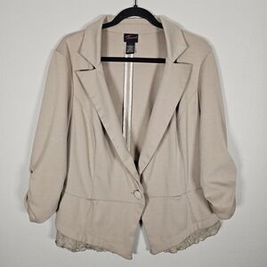 Torrid Womens Size 1 Beige Tan Lace Edged Preppy Blazer